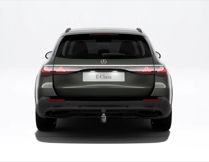 Mercedes-Benz Třídy E Kombi 2,0 l 145 kw