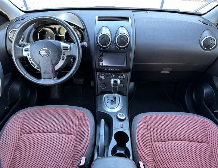 Nissan Qashqai SUV 2,0 l 110 kw