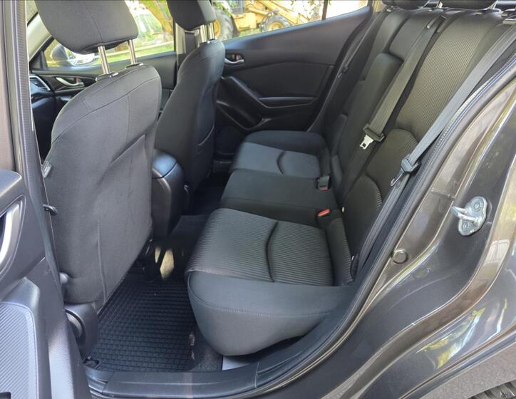 Mazda 3 21