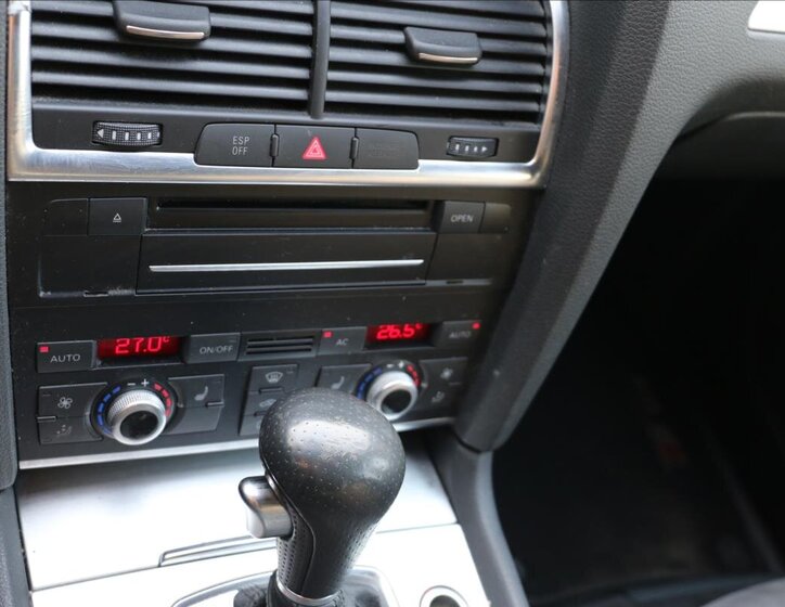 Audi Q7 Kombi 3,0 l 176 kw