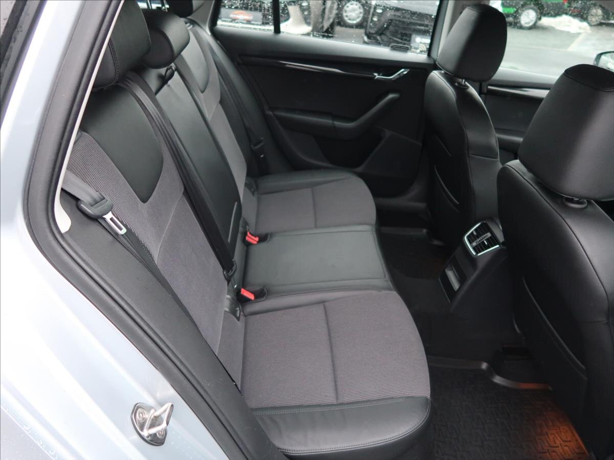 Škoda Octavia Kombi 1,5 l 110 kw