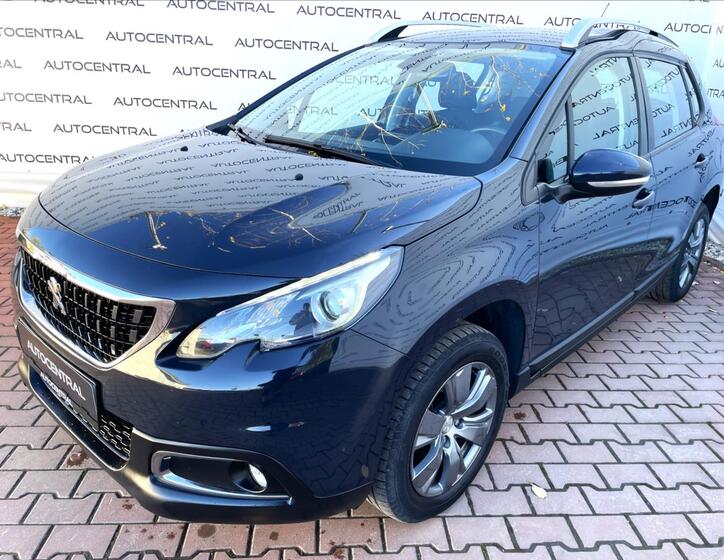 Peugeot 2008 8