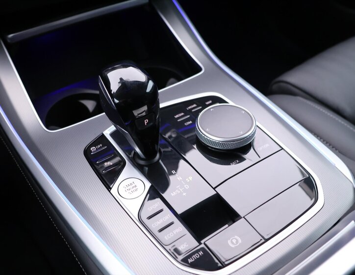 BMW X5 SUV / Terénní 3,0 l 245 kw