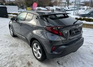 Toyota C-HR 4