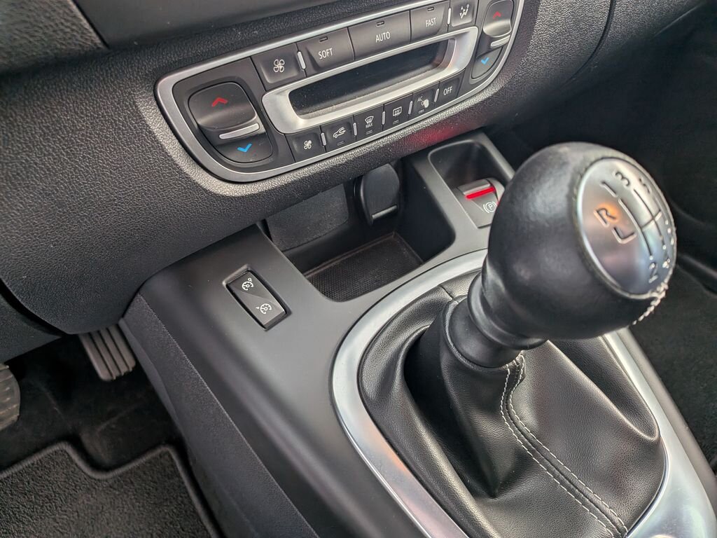 Renault Scénic MPV 1,5 l 81 kw