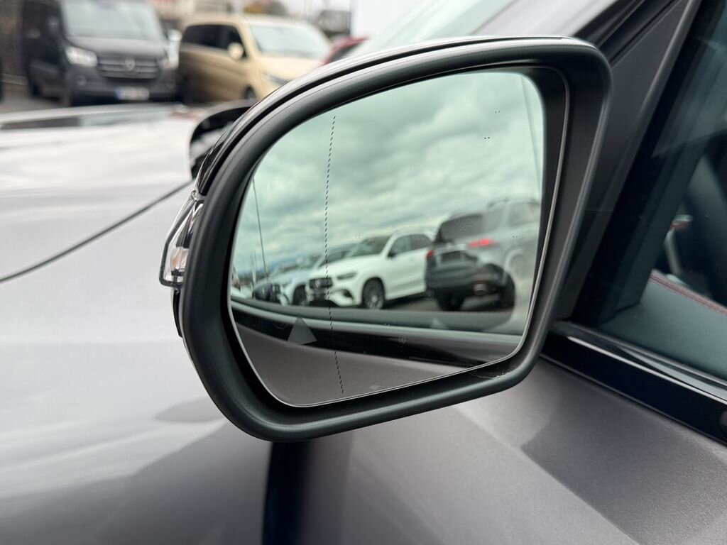 Mercedes-Benz GLB SUV / Terénní 2,0 l 110 kw