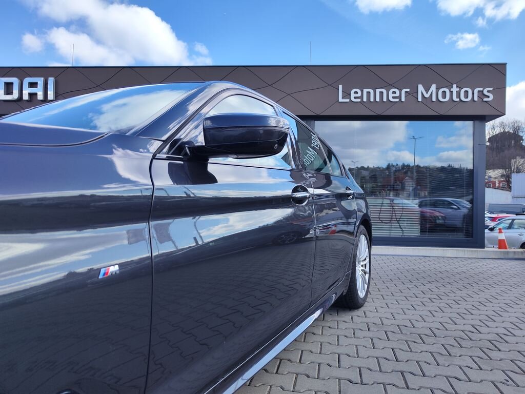 BMW Řada 5 Sedan / Limuzína 3,0 l 250 kw