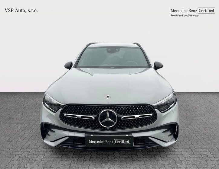 Mercedes-Benz GLC 8