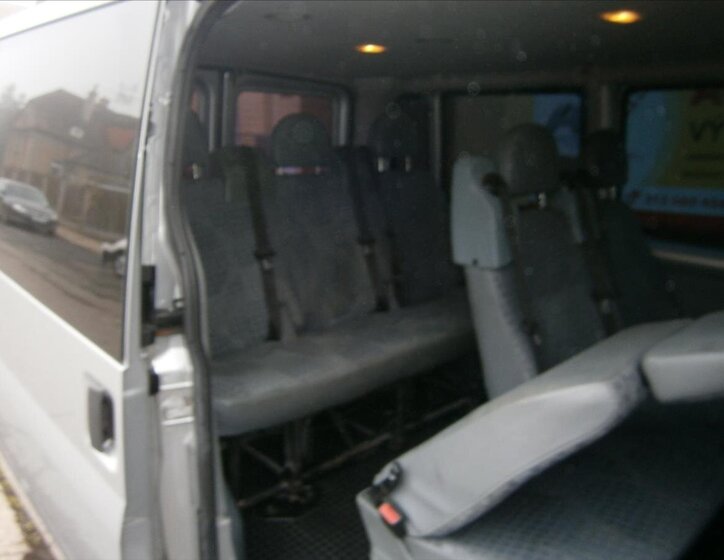 Ford Transit 9
