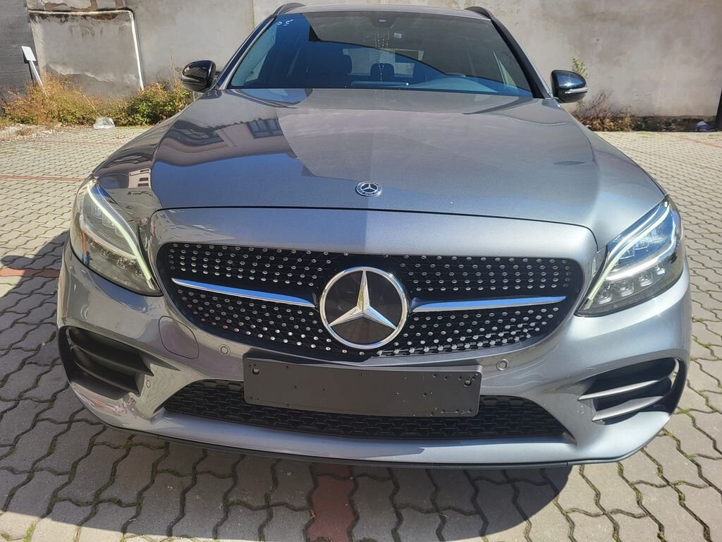 Mercedes-Benz Třídy C Kombi 2,0 l 143 kw