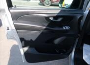 Mercedes-Benz Vito 21