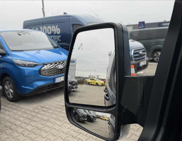 Ford Tourneo Custom MPV 2,0 l 136 kw