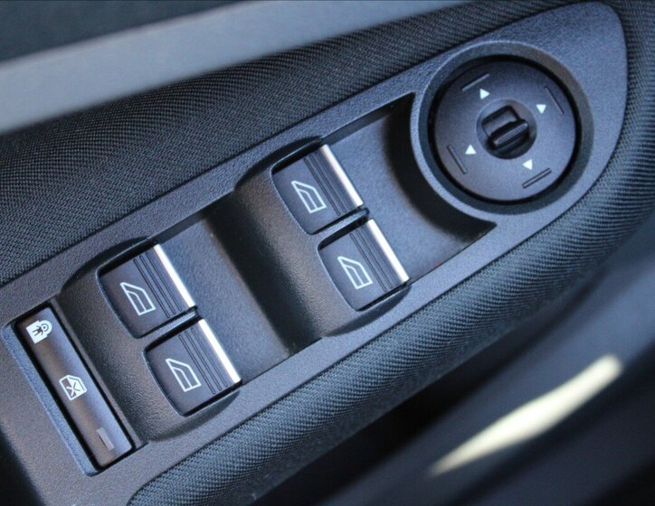 Ford Grand C-MAX MPV 998,0 92 kw