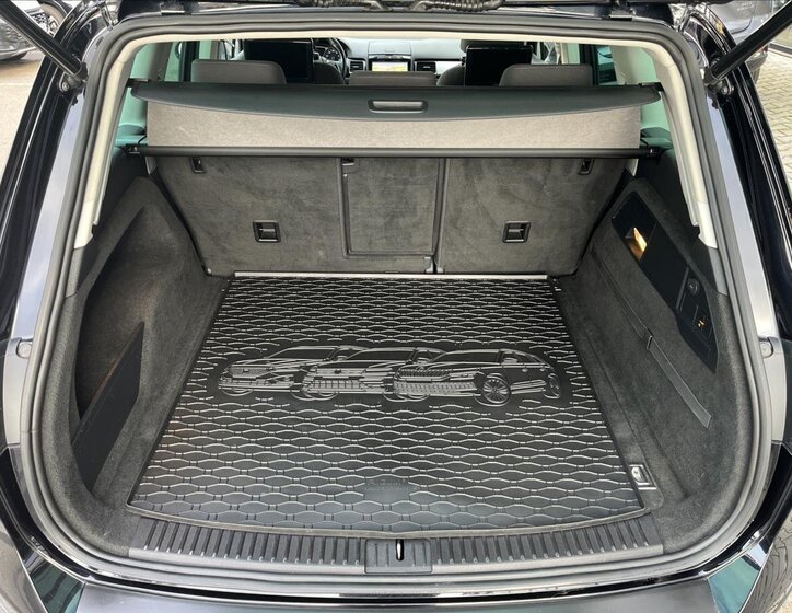 Volkswagen Touareg SUV / Terénní 3,0 l 150 kw