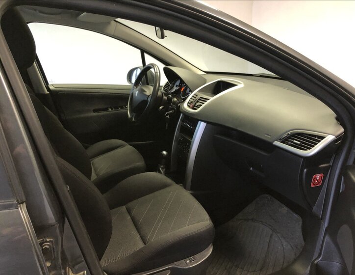 Peugeot 207 Kombi 1,4 l 70 kw
