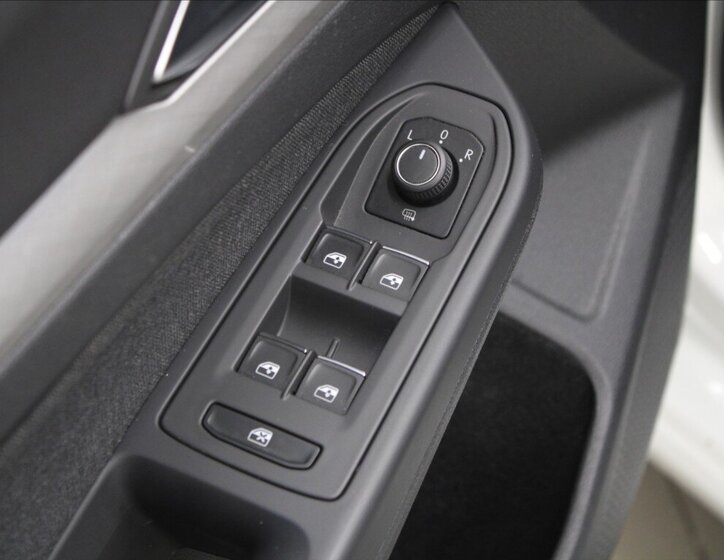 Volkswagen Golf Kombi 1,5 l 96 kw