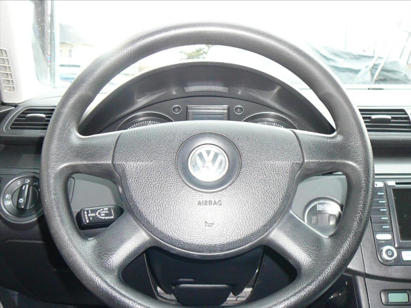 Volkswagen Passat 11