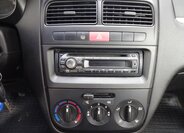 Fiat Linea Sedan / Limuzína 1,4 l 57 kw