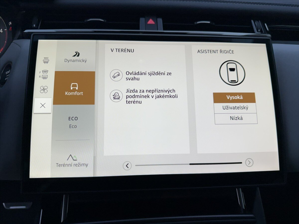 Land Rover Range Rover Velar SUV / Terénní 3,0 l 221 kw