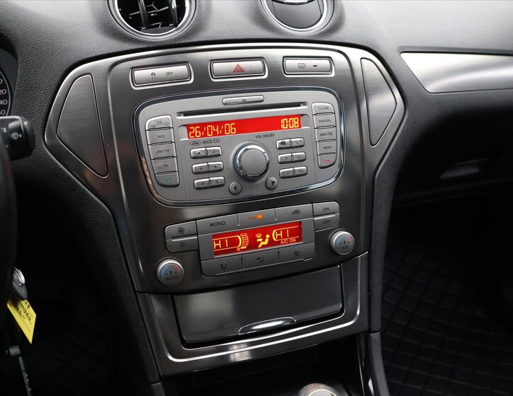 Ford Mondeo Liftback 2,0 l 103 kw