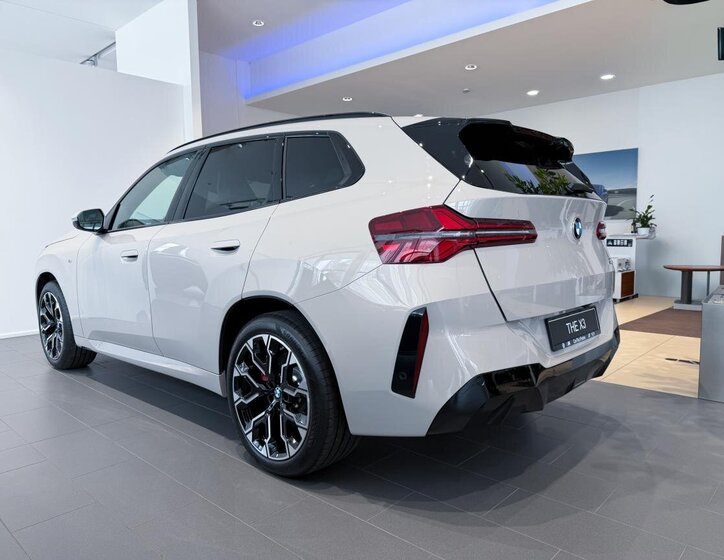 BMW X3 SUV 2,0 l 145 kw