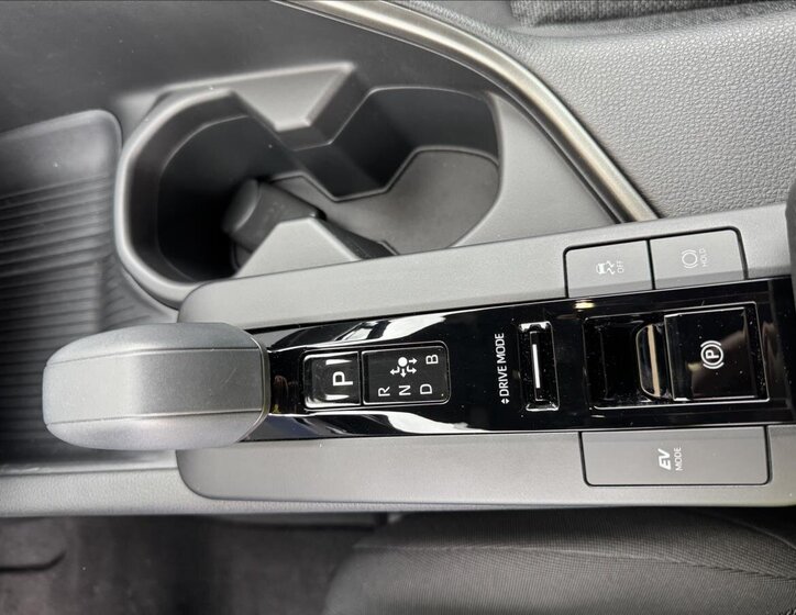 Toyota C-HR Hatchback 1,8 l 72 kw