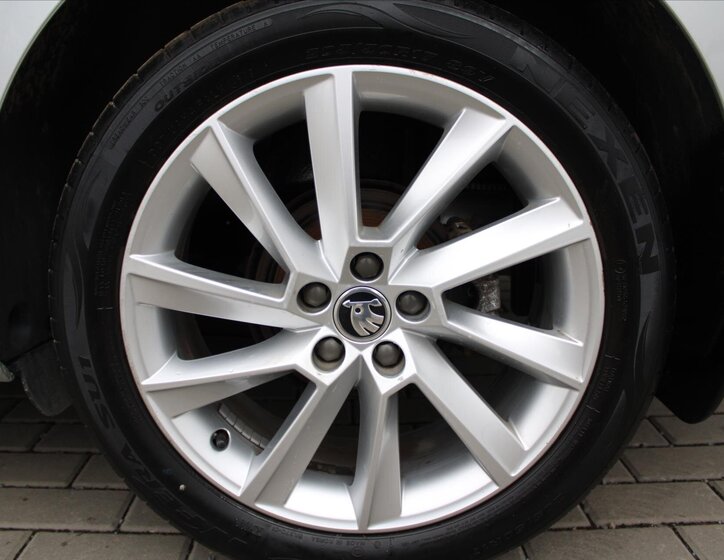 Škoda Scala Hatchback 1,6 l 85 kw