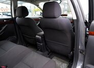 Toyota Avensis 27