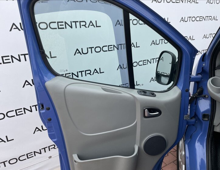 Opel Vivaro MPV 2,5 l 107 kw