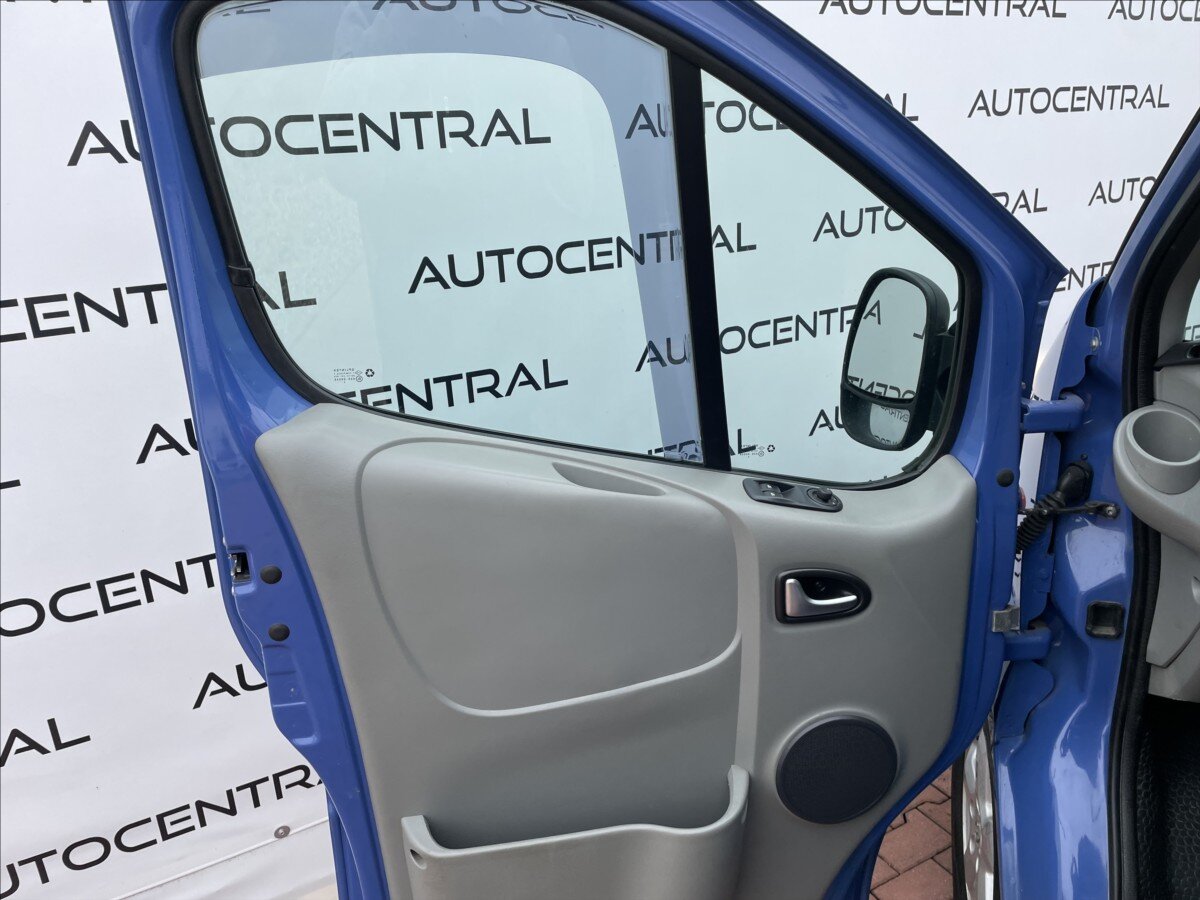 Opel Vivaro MPV 2,5 l 107 kw