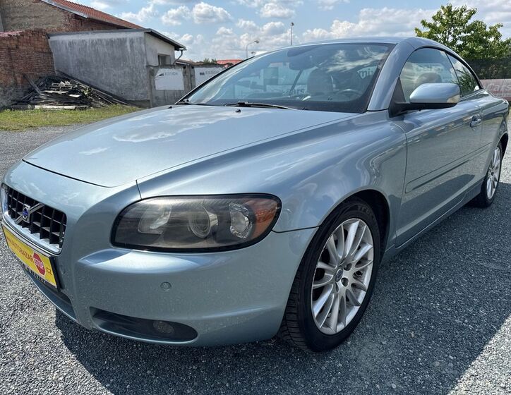 Volvo C70 11