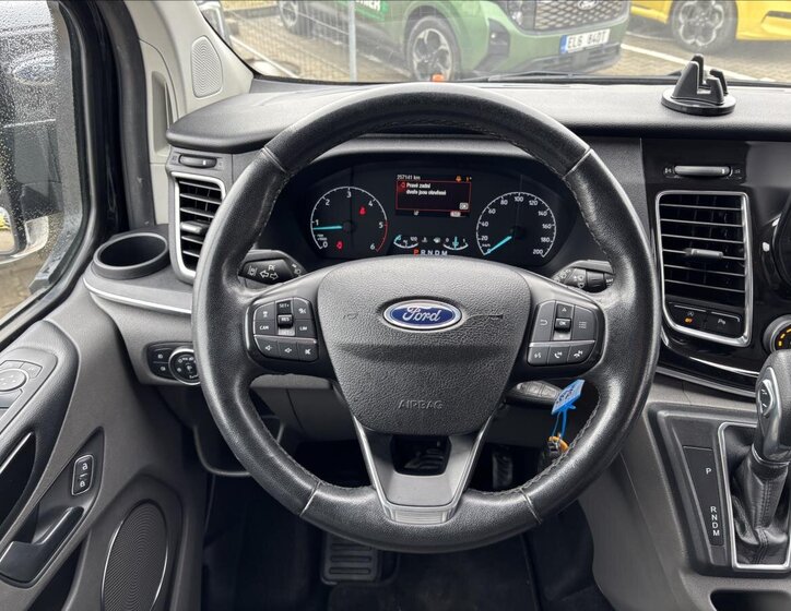 Ford Tourneo Custom Kombi 2,0 l 125 kw