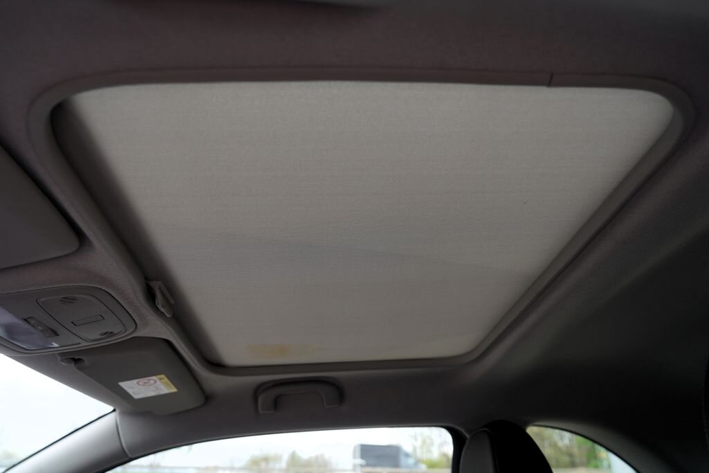 Opel Adam Hatchback 1,4 l 64 kw