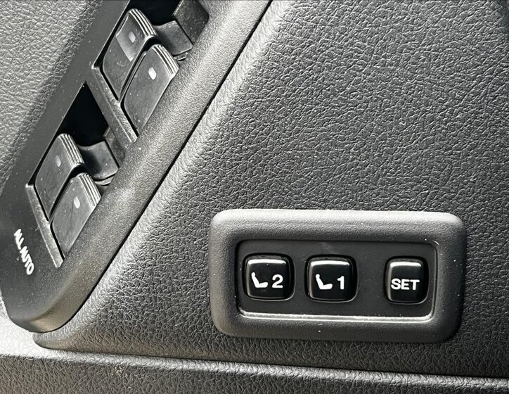 Toyota Land Cruiser 20