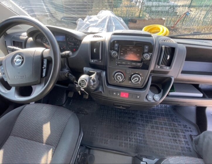 Opel Ostatní Skříň 2,2 l 121 kw