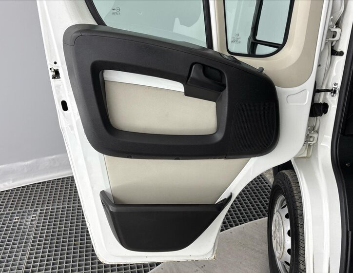 Peugeot Boxer Skříň 2,2 l 96 kw