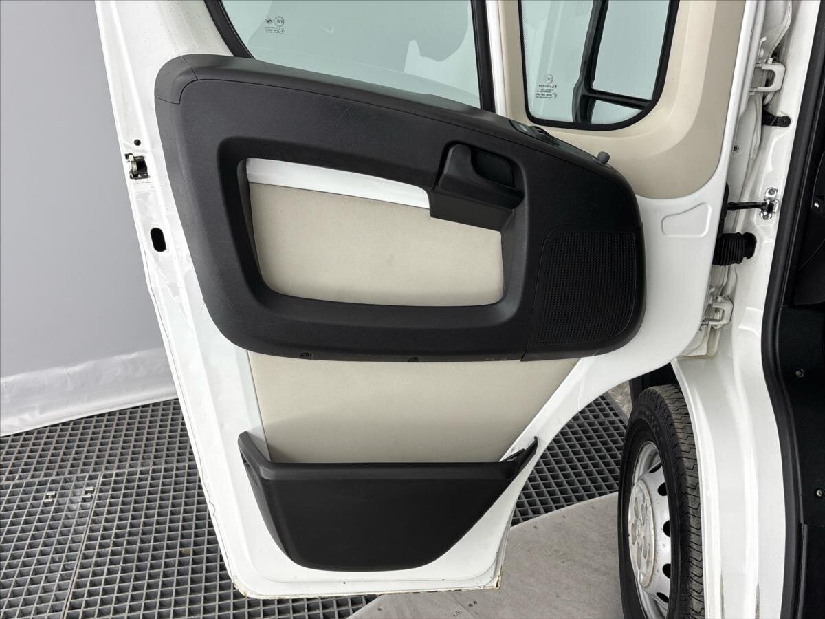 Peugeot Boxer Skříň 2,2 l 96 kw