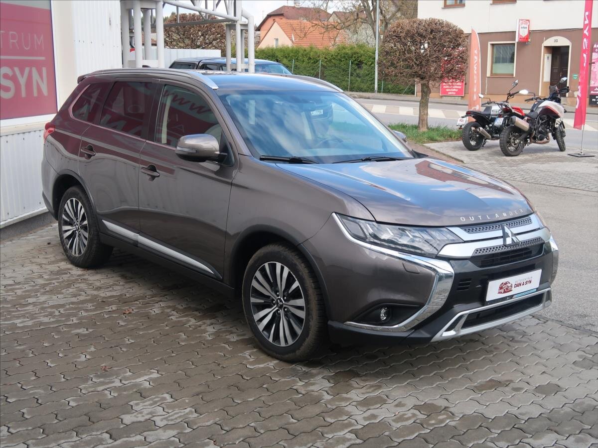 Mitsubishi Outlander Kombi 2,0 l 110 kw