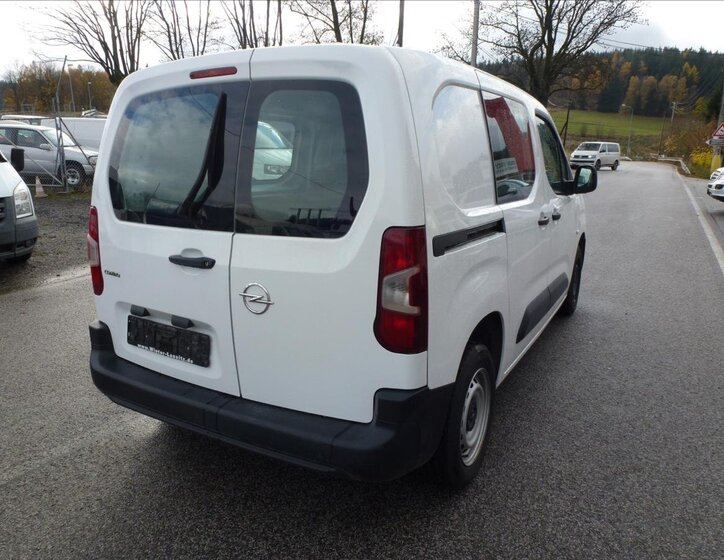 Opel Combo Ostatní 1,2 l 81 kw