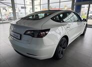 Tesla Model 3 6