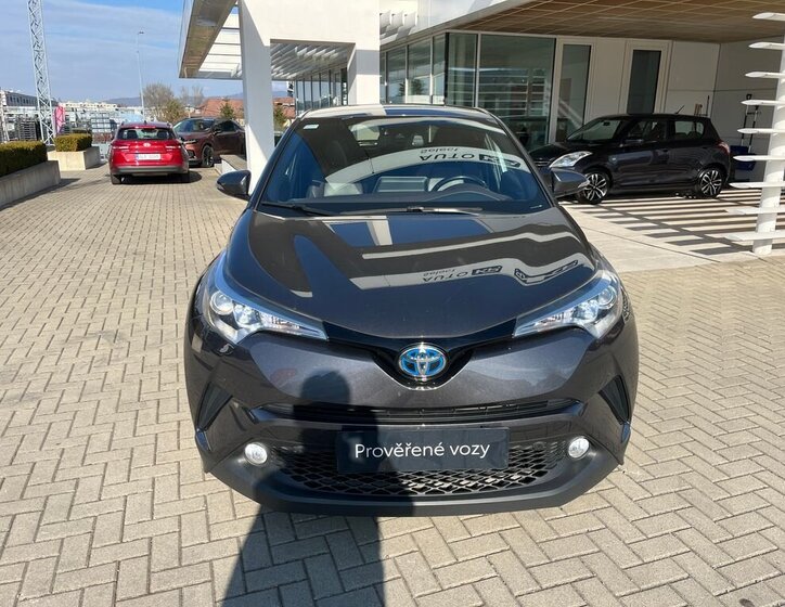 Toyota C-HR SUV / Terénní 1,8 l 72 kw