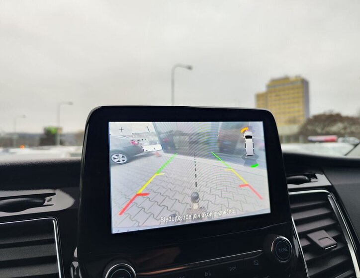 Ford Tourneo Custom 19