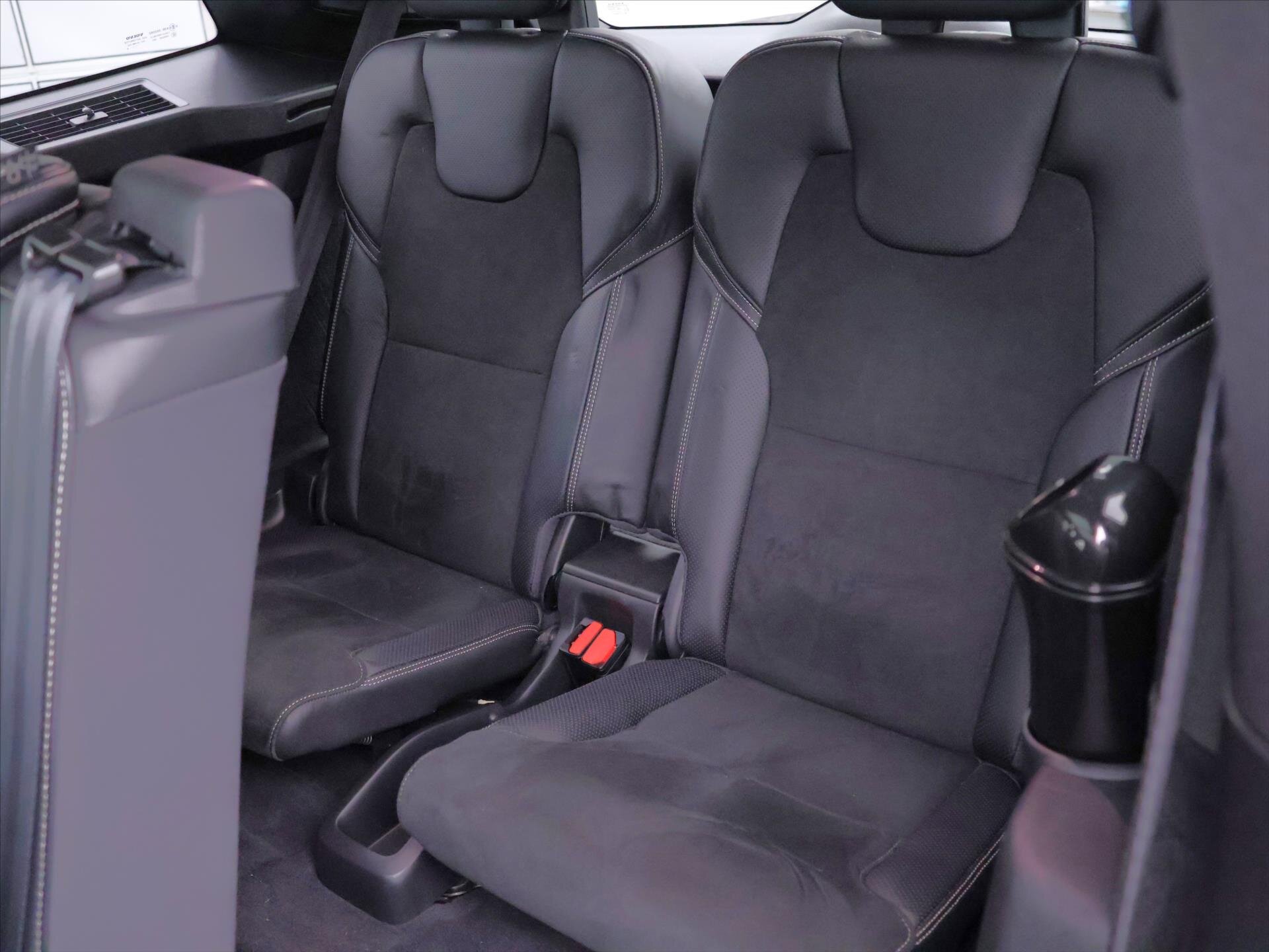 Volvo XC90 SUV 2,0 l 173 kw