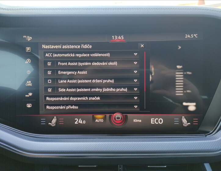 Volkswagen Touareg 16