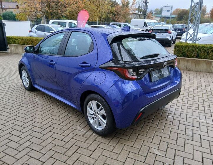 Toyota Yaris 4