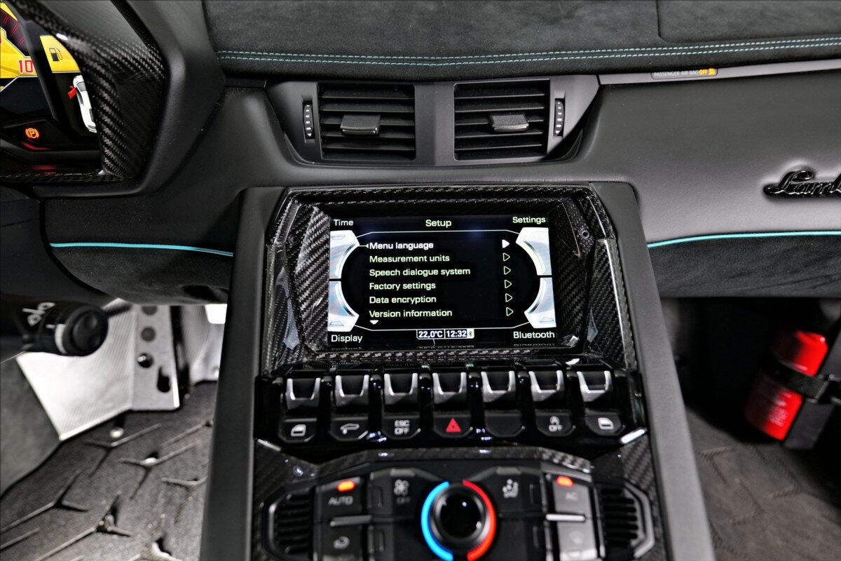 Lamborghini Aventador Kupé 6,5 l 552 kw