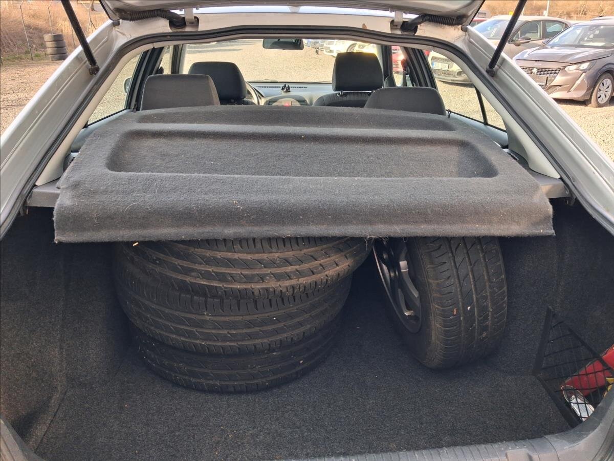 Škoda Octavia Sedan / Limuzína 2,0 l 85 kw