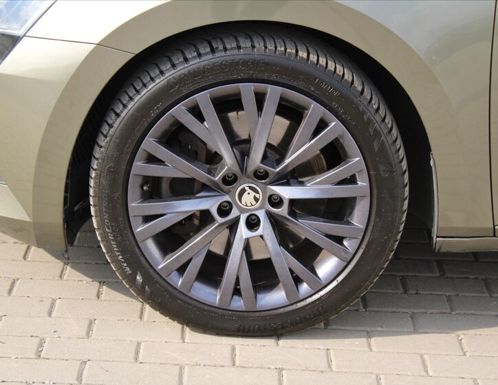 Škoda Superb Liftback 2,0 l 206 kw