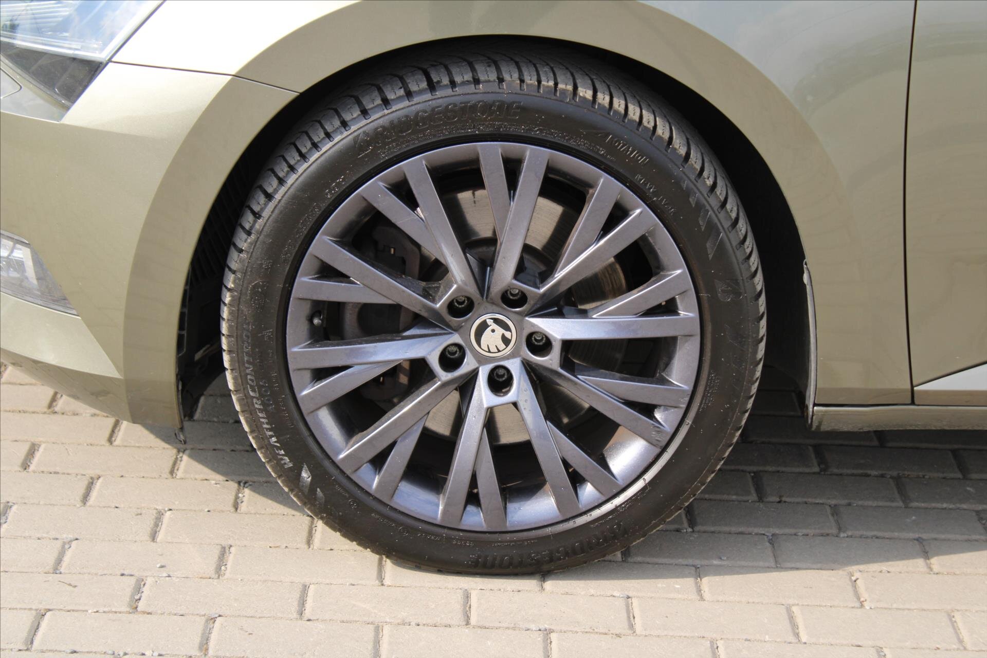 Škoda Superb Liftback 2,0 l 206 kw