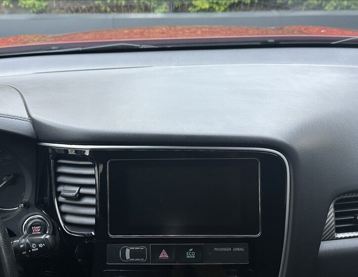 Mitsubishi Outlander SUV / Terénní 2,3 l 110 kw